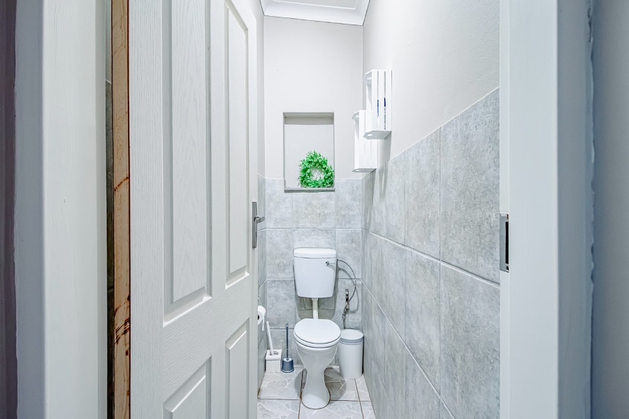 5 Bedroom Property for Sale in Sinoville Gauteng