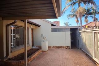 3 Bedroom Property for Sale in Hesteapark Gauteng