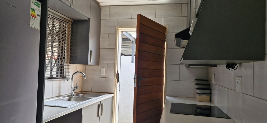 2 Bedroom Property for Sale in Mahube Valley Gauteng