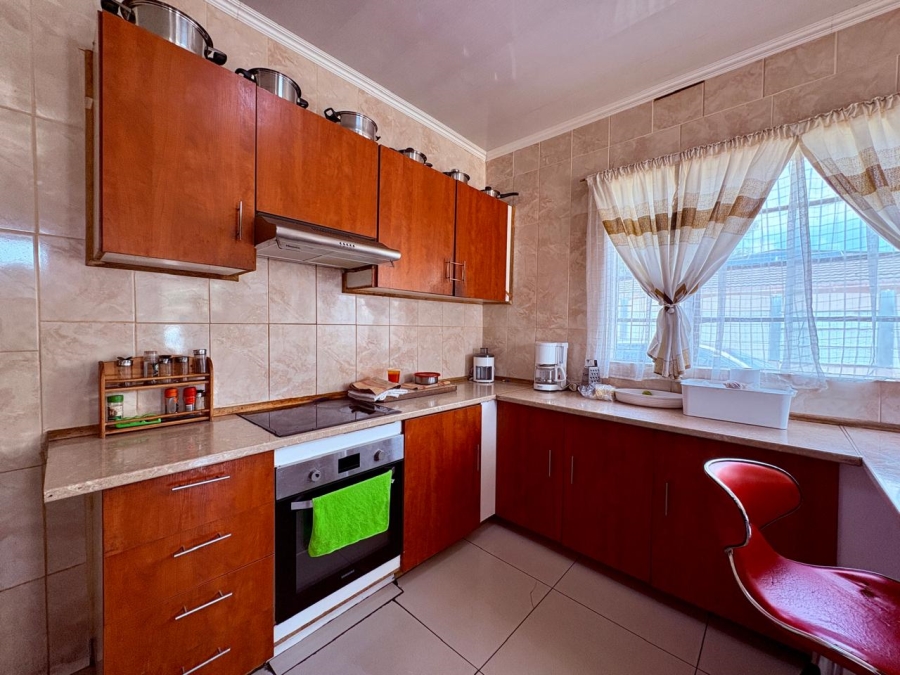 3 Bedroom Property for Sale in Brenthurst Gauteng
