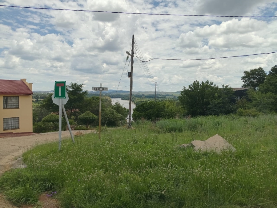 0 Bedroom Property for Sale in Vaaloewer Gauteng