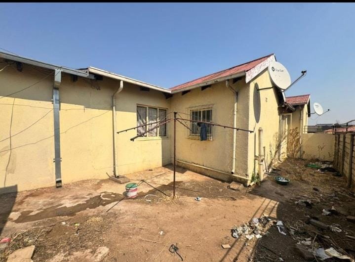 2 Bedroom Property for Sale in Palm Ridge Gauteng