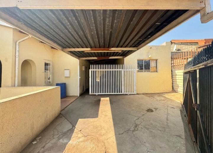 2 Bedroom Property for Sale in Palm Ridge Gauteng