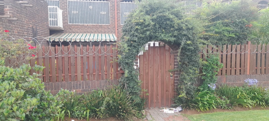 2 Bedroom Property for Sale in Meyerton Central Gauteng