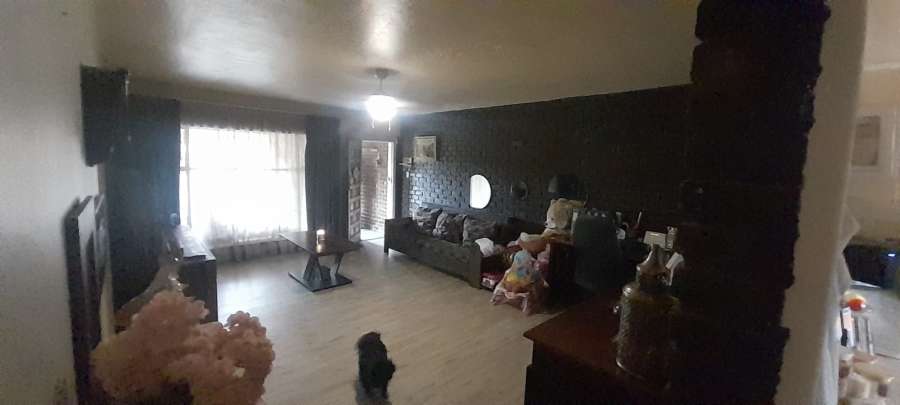 2 Bedroom Property for Sale in Meyerton Central Gauteng