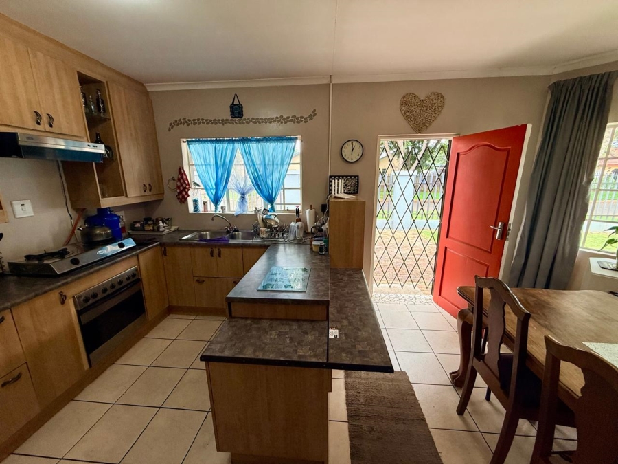 3 Bedroom Property for Sale in Golf Park Gauteng