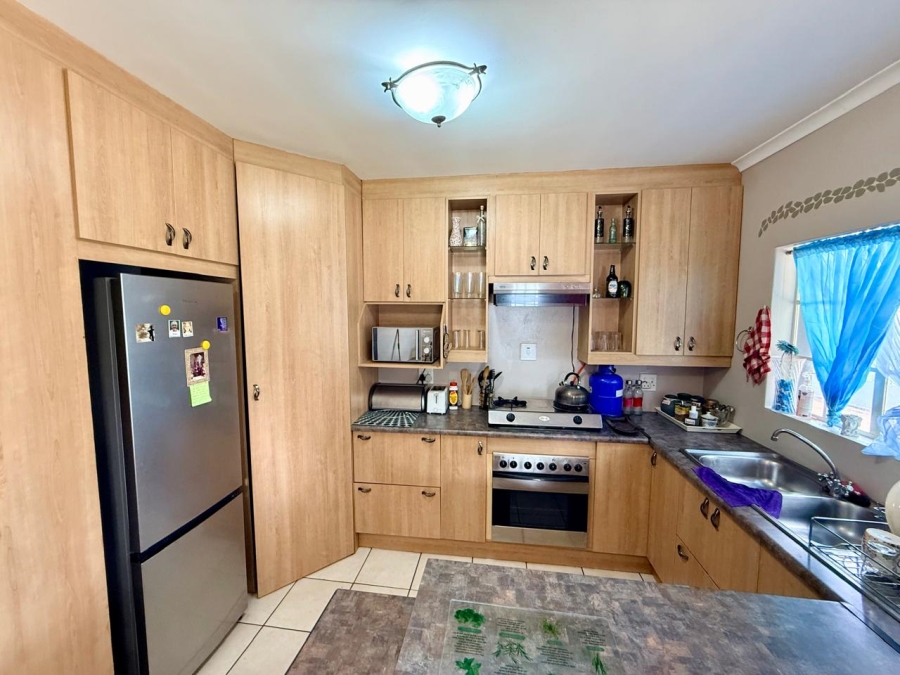 3 Bedroom Property for Sale in Golf Park Gauteng