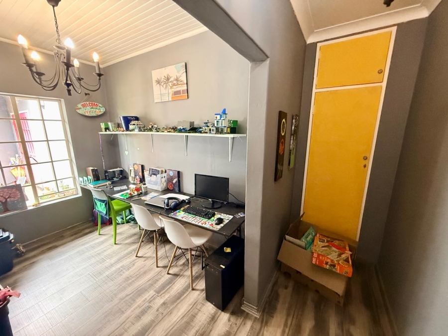 3 Bedroom Property for Sale in Golf Park Gauteng