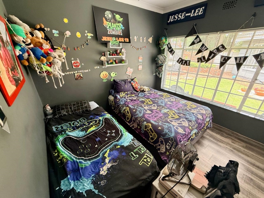 3 Bedroom Property for Sale in Golf Park Gauteng