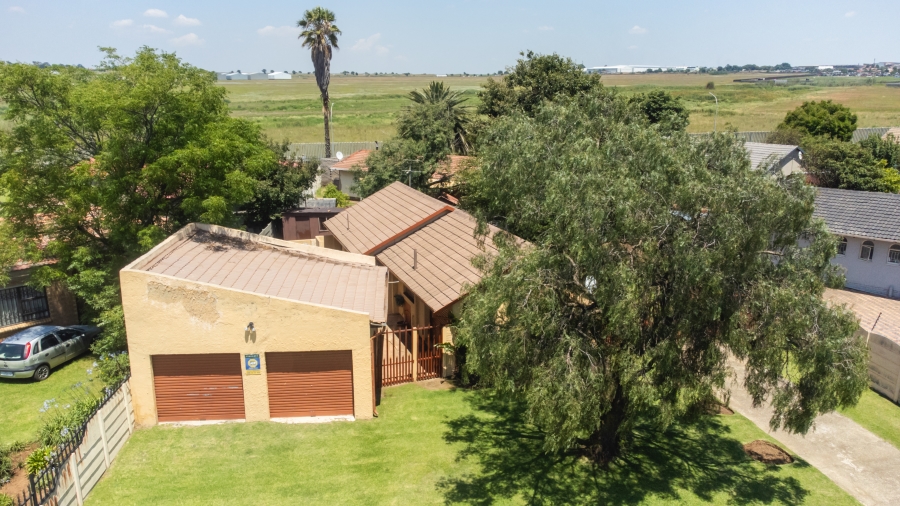 3 Bedroom Property for Sale in Leachville Gauteng