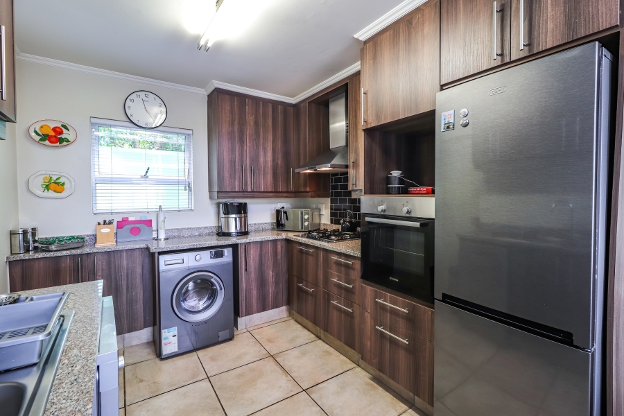 2 Bedroom Property for Sale in Broadacres Gauteng