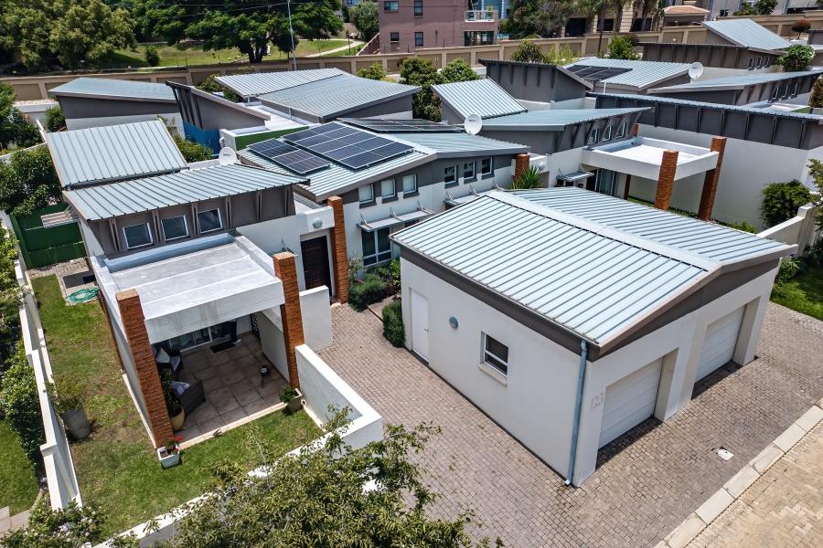 2 Bedroom Property for Sale in Broadacres Gauteng