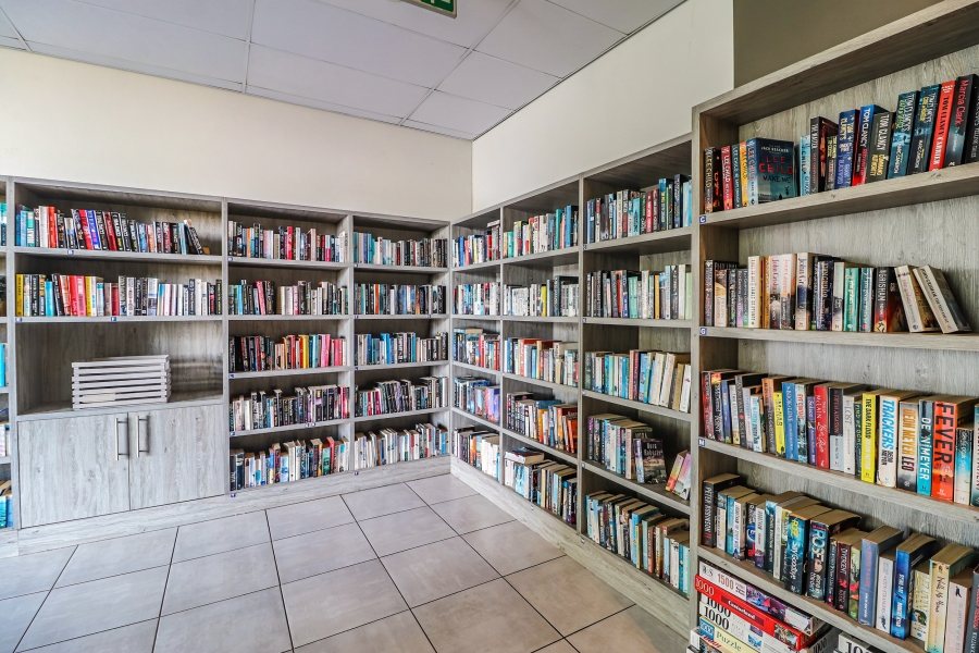 2 Bedroom Property for Sale in Broadacres Gauteng