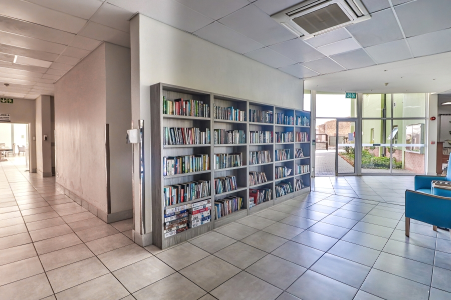 2 Bedroom Property for Sale in Broadacres Gauteng