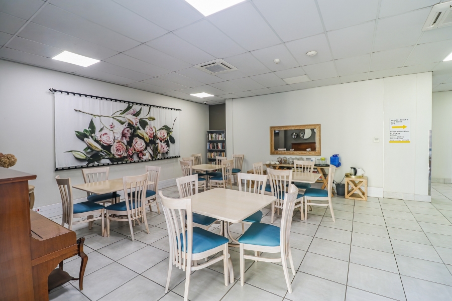 2 Bedroom Property for Sale in Broadacres Gauteng