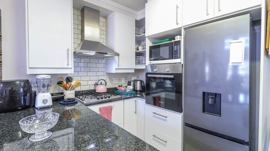 2 Bedroom Property for Sale in Broadacres Gauteng