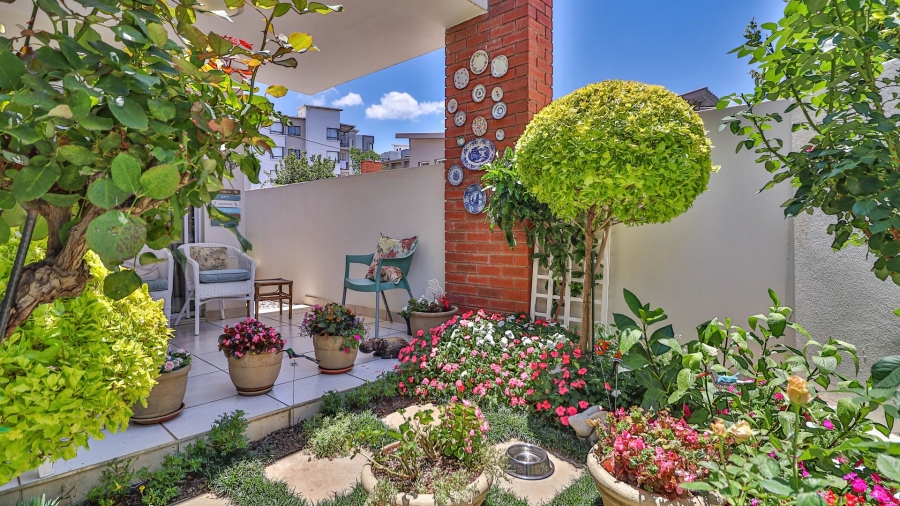 2 Bedroom Property for Sale in Broadacres Gauteng