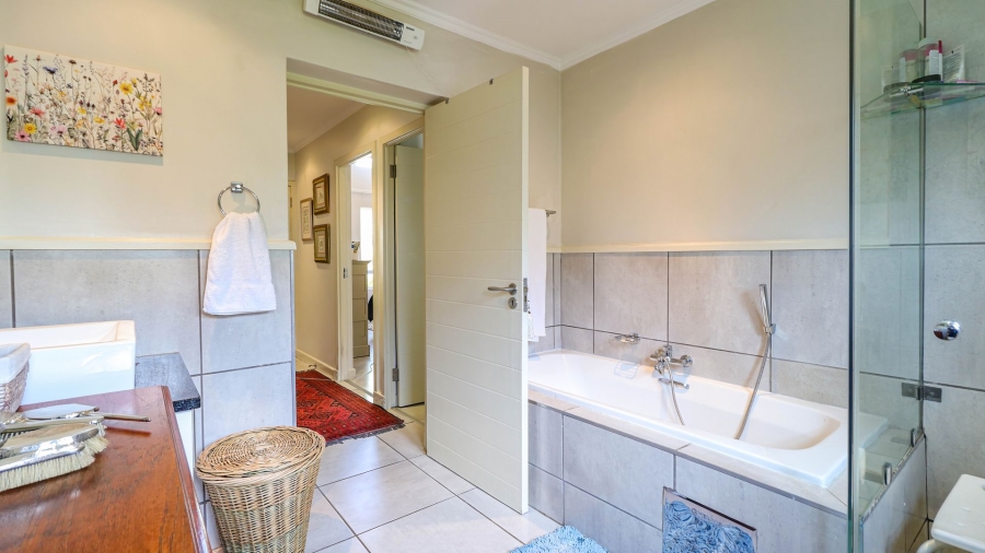 2 Bedroom Property for Sale in Broadacres Gauteng