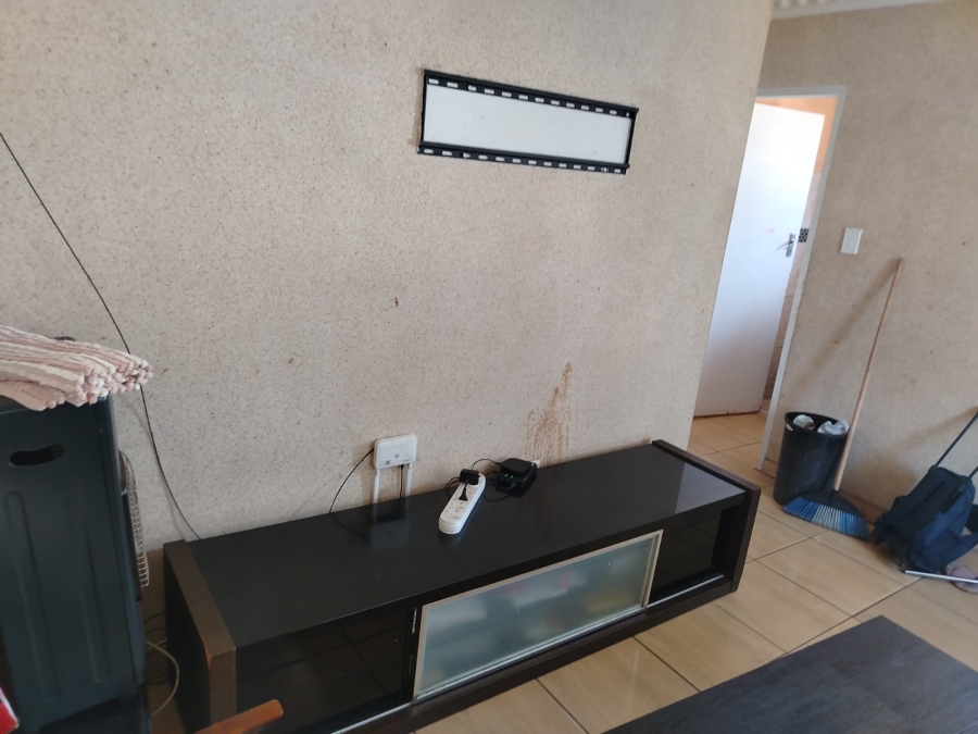 2 Bedroom Property for Sale in Savanna City Gauteng