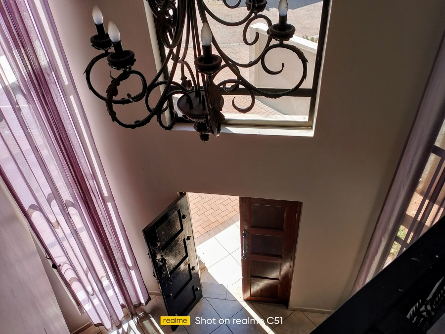 3 Bedroom Property for Sale in Kenleaf Gauteng