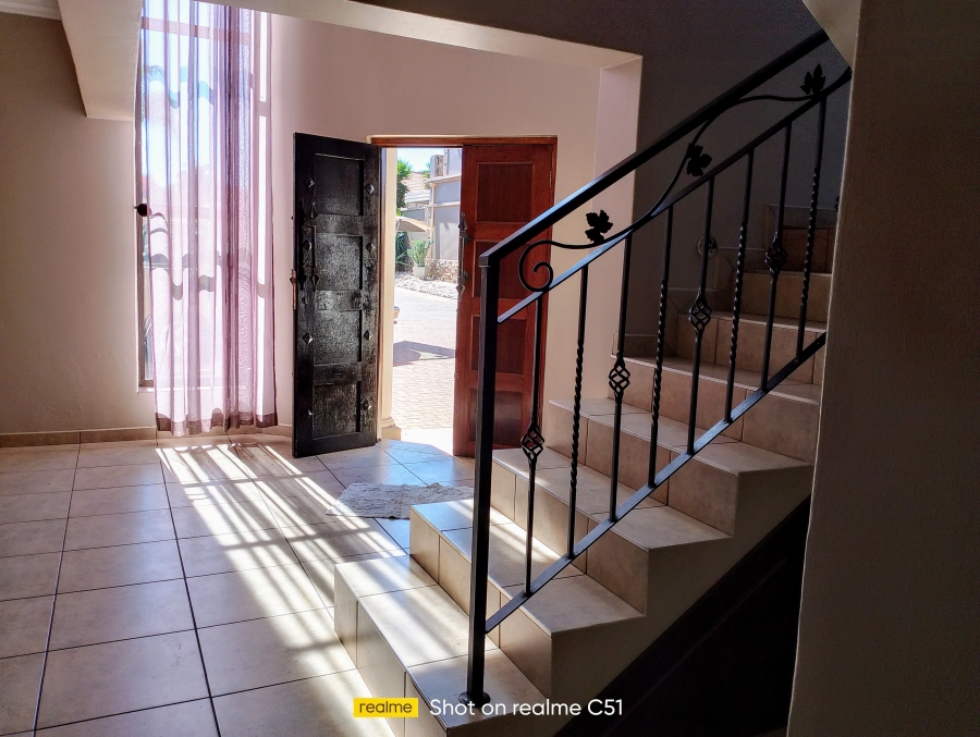 3 Bedroom Property for Sale in Kenleaf Gauteng