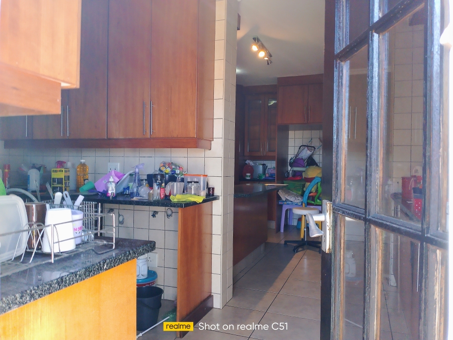 3 Bedroom Property for Sale in Kenleaf Gauteng
