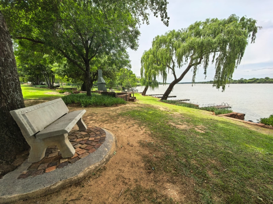 3 Bedroom Property for Sale in Vaalview Gauteng