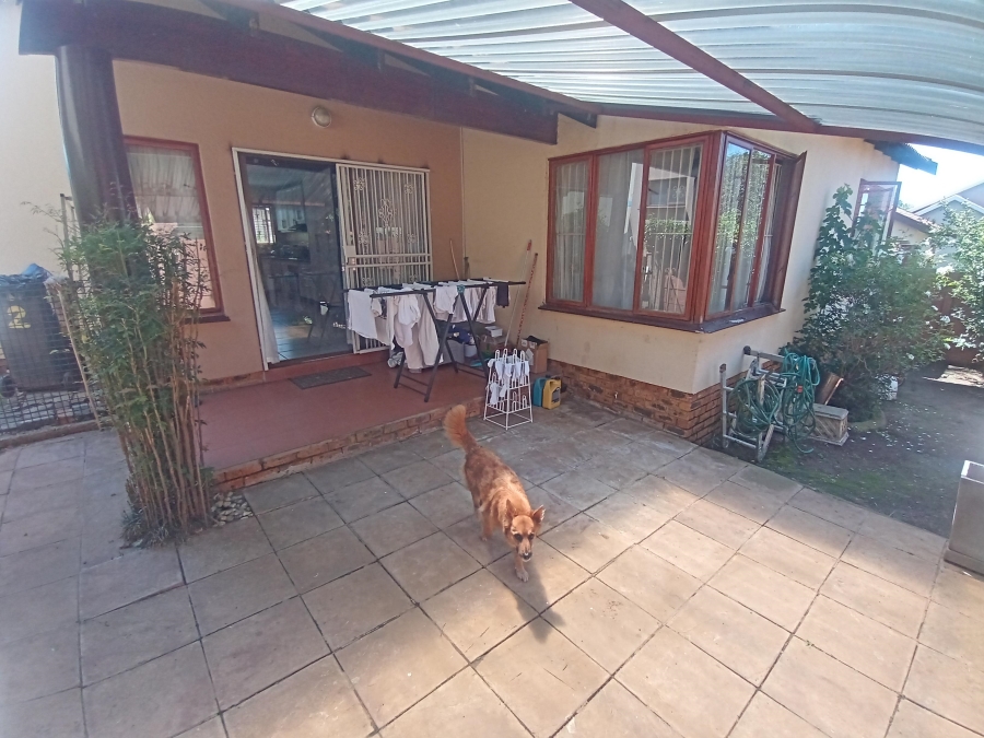 3 Bedroom Property for Sale in Liefde en Vrede Gauteng