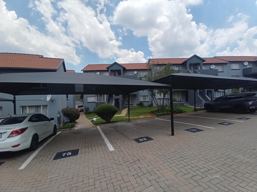 2 Bedroom Property for Sale in Linmeyer Gauteng