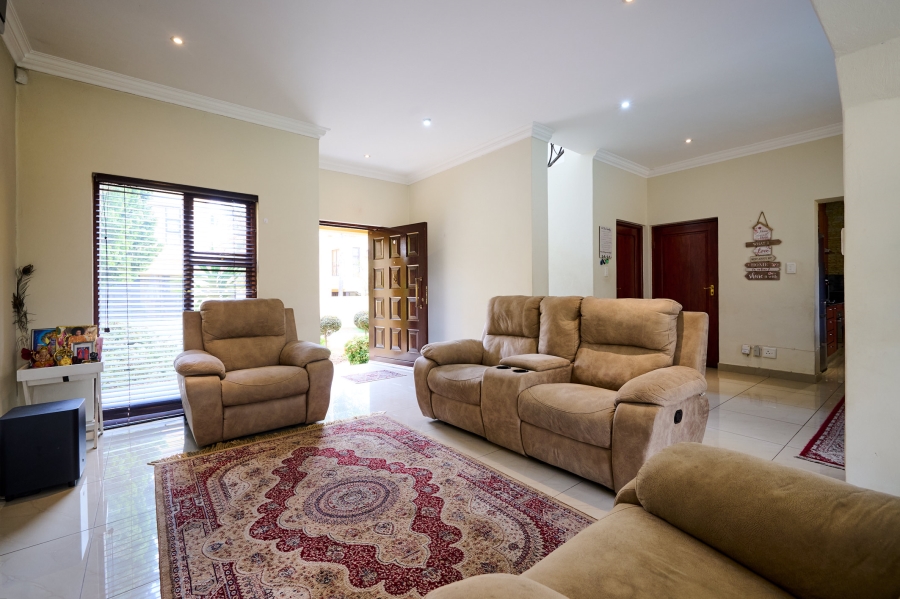 3 Bedroom Property for Sale in Halfway Gardens Gauteng