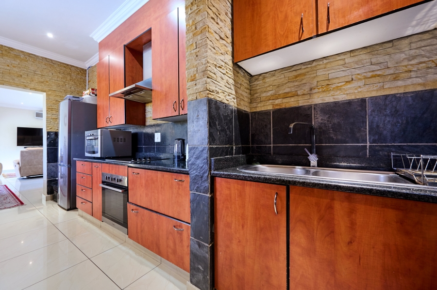 3 Bedroom Property for Sale in Halfway Gardens Gauteng