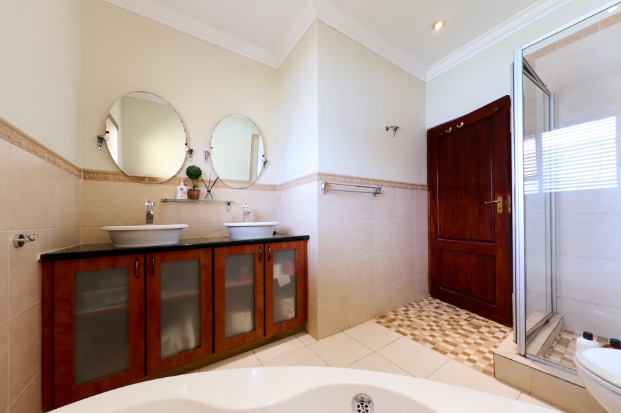 3 Bedroom Property for Sale in Halfway Gardens Gauteng