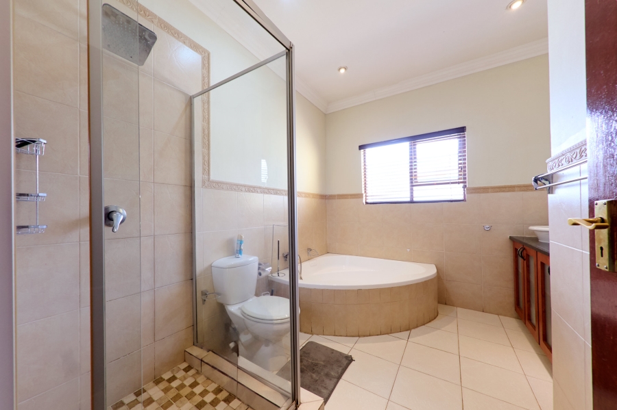 3 Bedroom Property for Sale in Halfway Gardens Gauteng