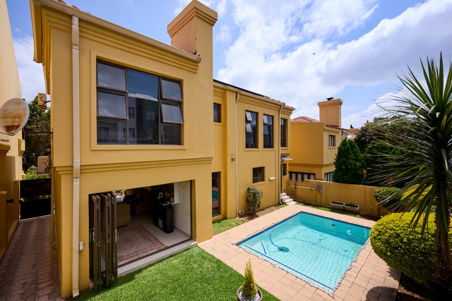 3 Bedroom Property for Sale in Halfway Gardens Gauteng