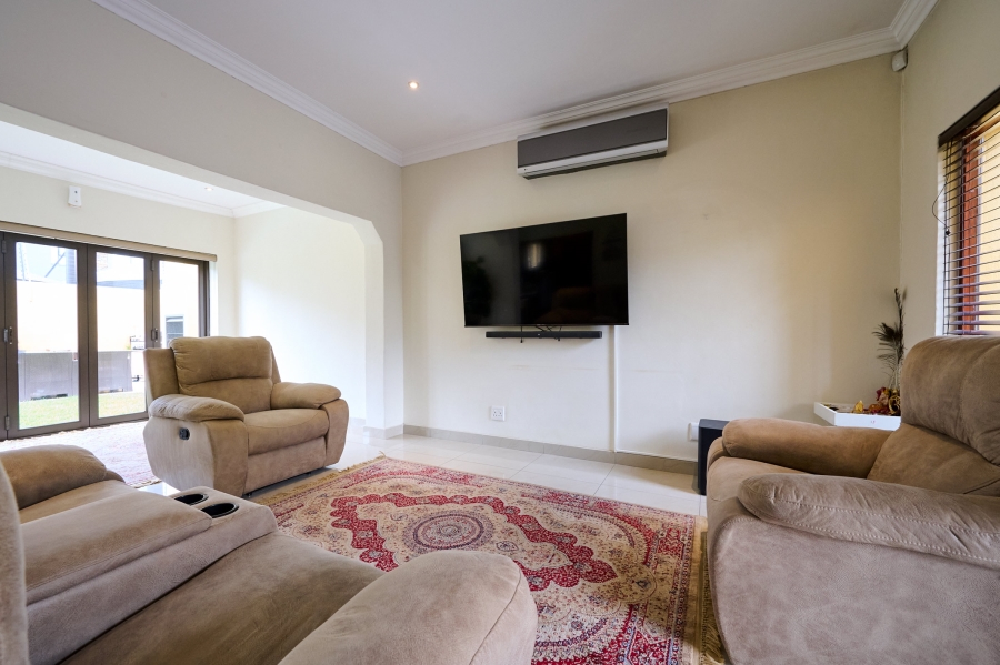 3 Bedroom Property for Sale in Halfway Gardens Gauteng