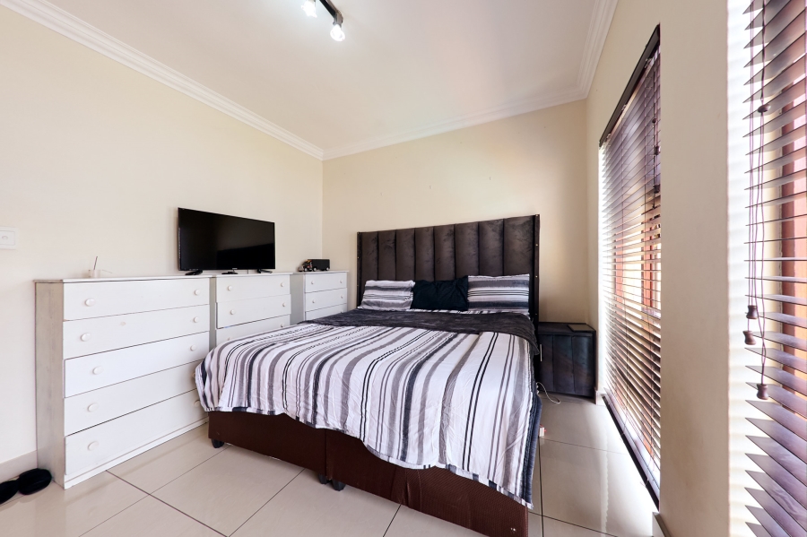 3 Bedroom Property for Sale in Halfway Gardens Gauteng