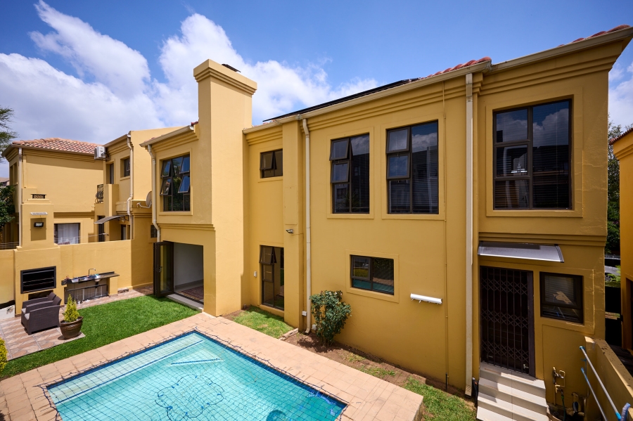 3 Bedroom Property for Sale in Halfway Gardens Gauteng