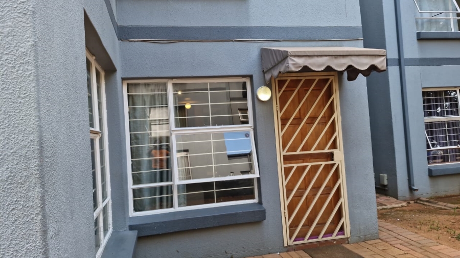 To Let 3 Bedroom Property for Rent in Westdene Gauteng