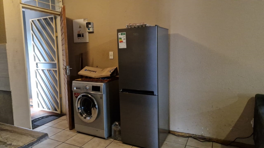 To Let 3 Bedroom Property for Rent in Westdene Gauteng