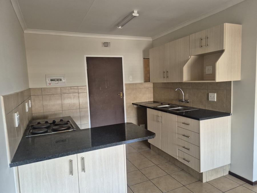 2 Bedroom Property for Sale in Erand Gardens Gauteng