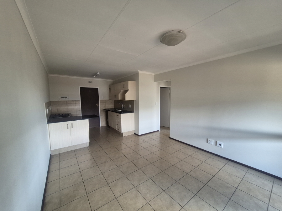 2 Bedroom Property for Sale in Erand Gardens Gauteng