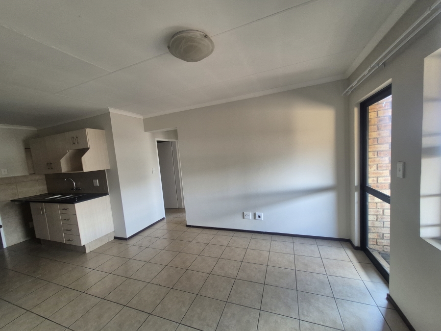 2 Bedroom Property for Sale in Erand Gardens Gauteng