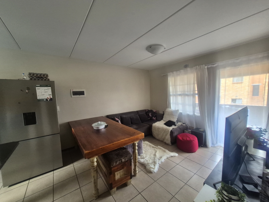2 Bedroom Property for Sale in Erand Gardens Gauteng