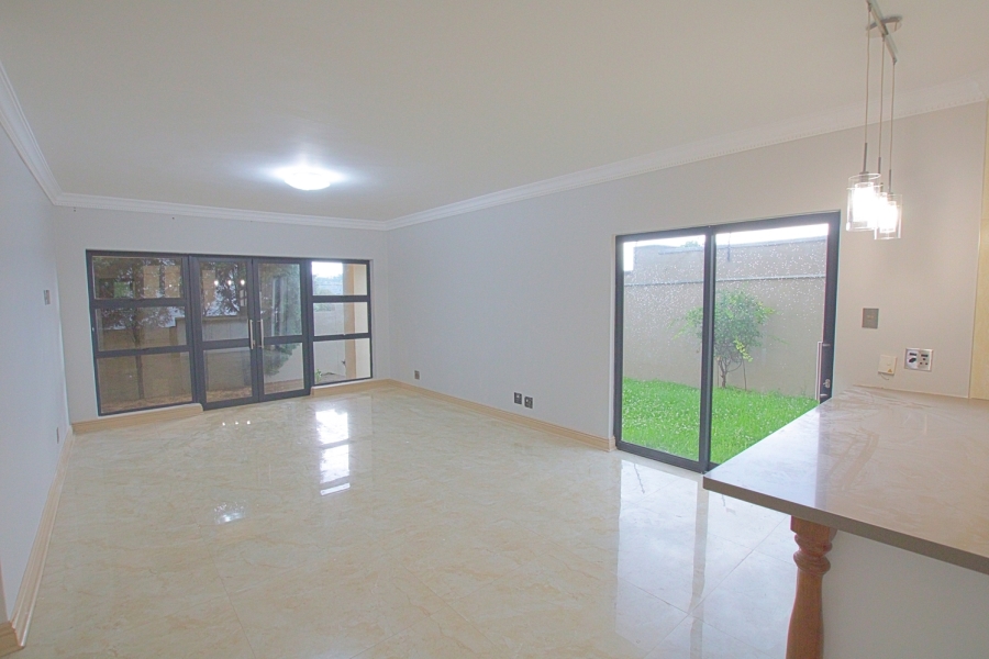 To Let 5 Bedroom Property for Rent in Kyalami Glen Estate Gauteng