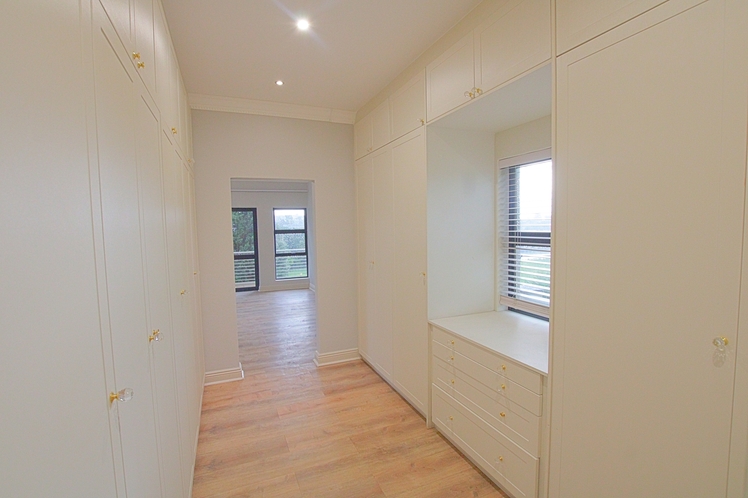 To Let 5 Bedroom Property for Rent in Kyalami Glen Estate Gauteng