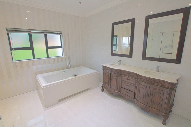 To Let 5 Bedroom Property for Rent in Kyalami Glen Estate Gauteng