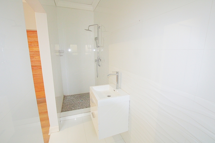 To Let 5 Bedroom Property for Rent in Kyalami Glen Estate Gauteng