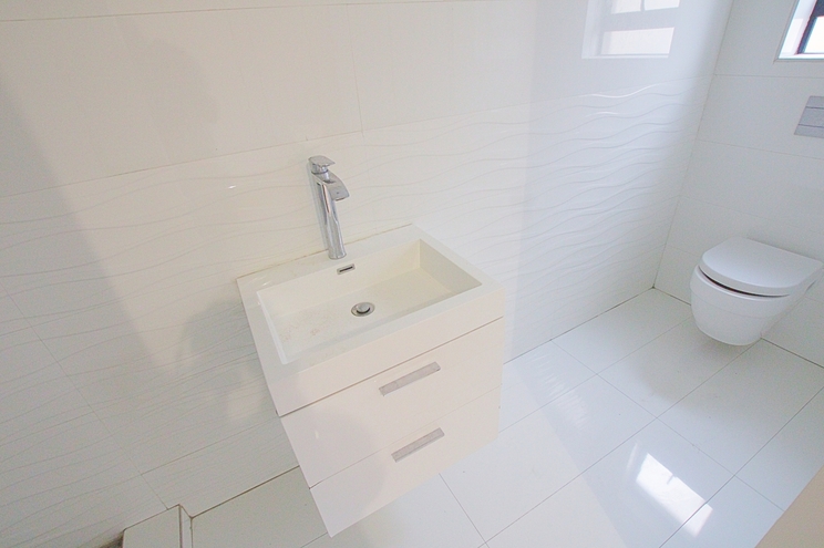 To Let 5 Bedroom Property for Rent in Kyalami Glen Estate Gauteng