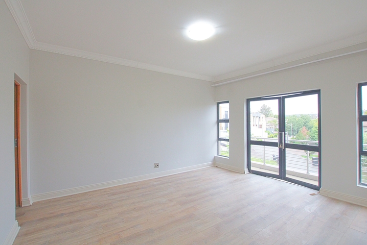 To Let 5 Bedroom Property for Rent in Kyalami Glen Estate Gauteng