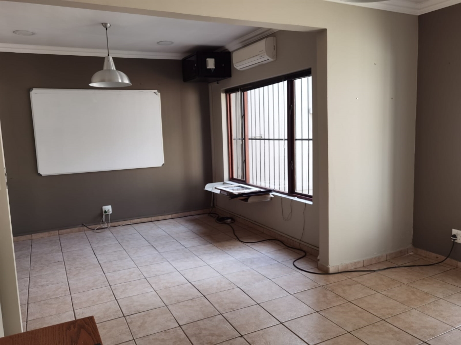 To Let commercial Property for Rent in Waverley Gauteng